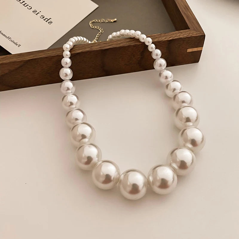Vintage Gradient Pearl Necklace